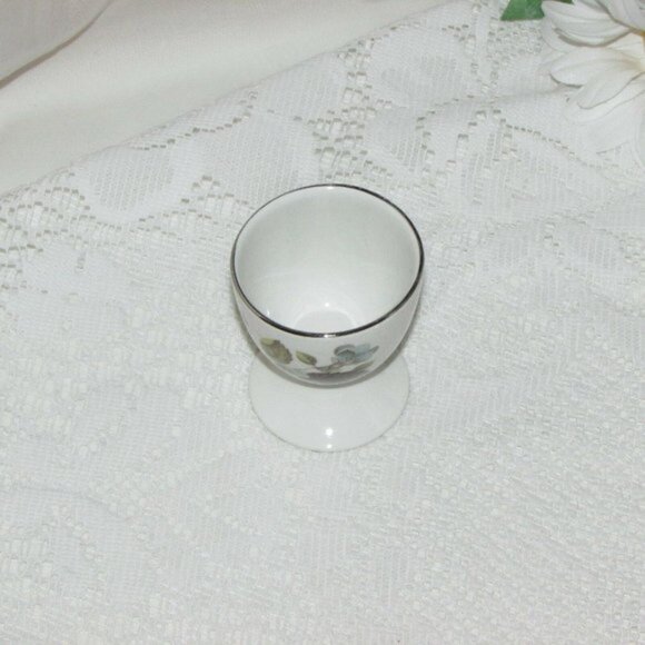 Myott Melinda Single Egg Cup Floral Vintage Staffordshire England - Picture 3 of 7